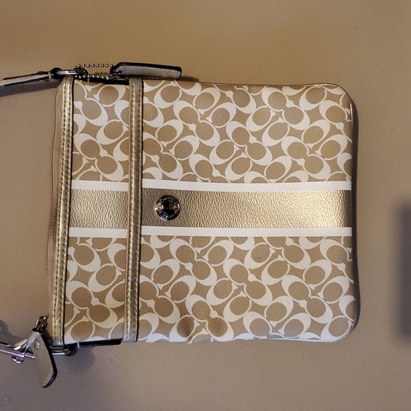 Coach Handbags - Coach Chelsea Heritage Stripe Tan Gold Crossbody Purse Bag